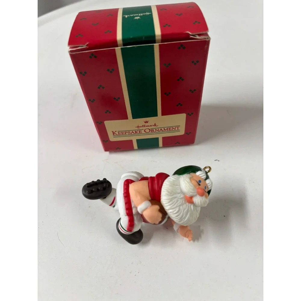 1986 Vintage‎ Hallmark Handcrafted Ornament NIB